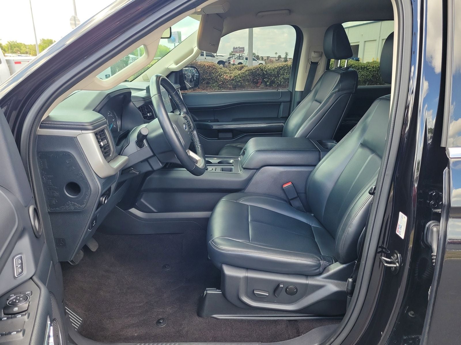 2023 Ford Expedition XLT