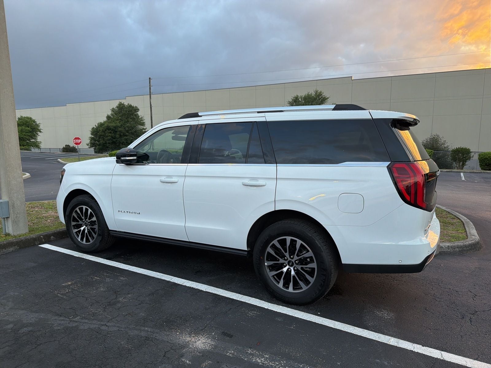 2025 Ford Expedition Platinum