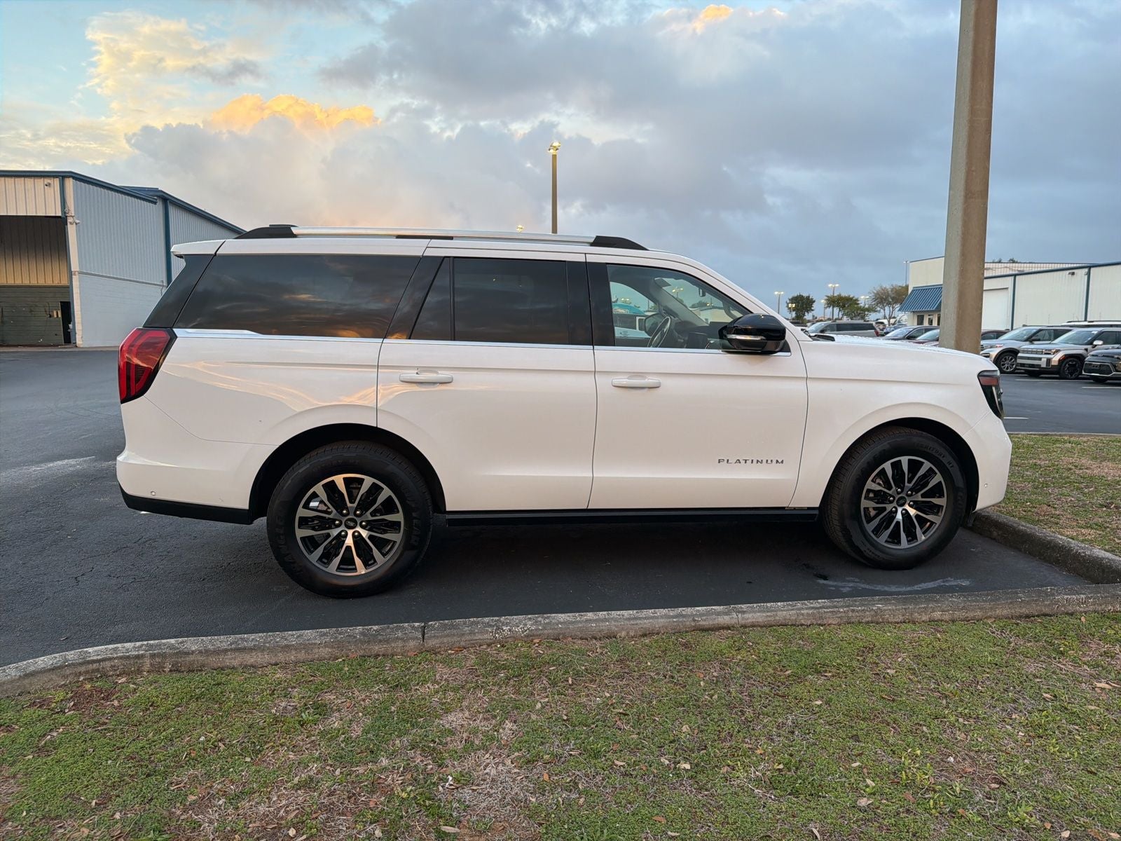 2025 Ford Expedition Platinum