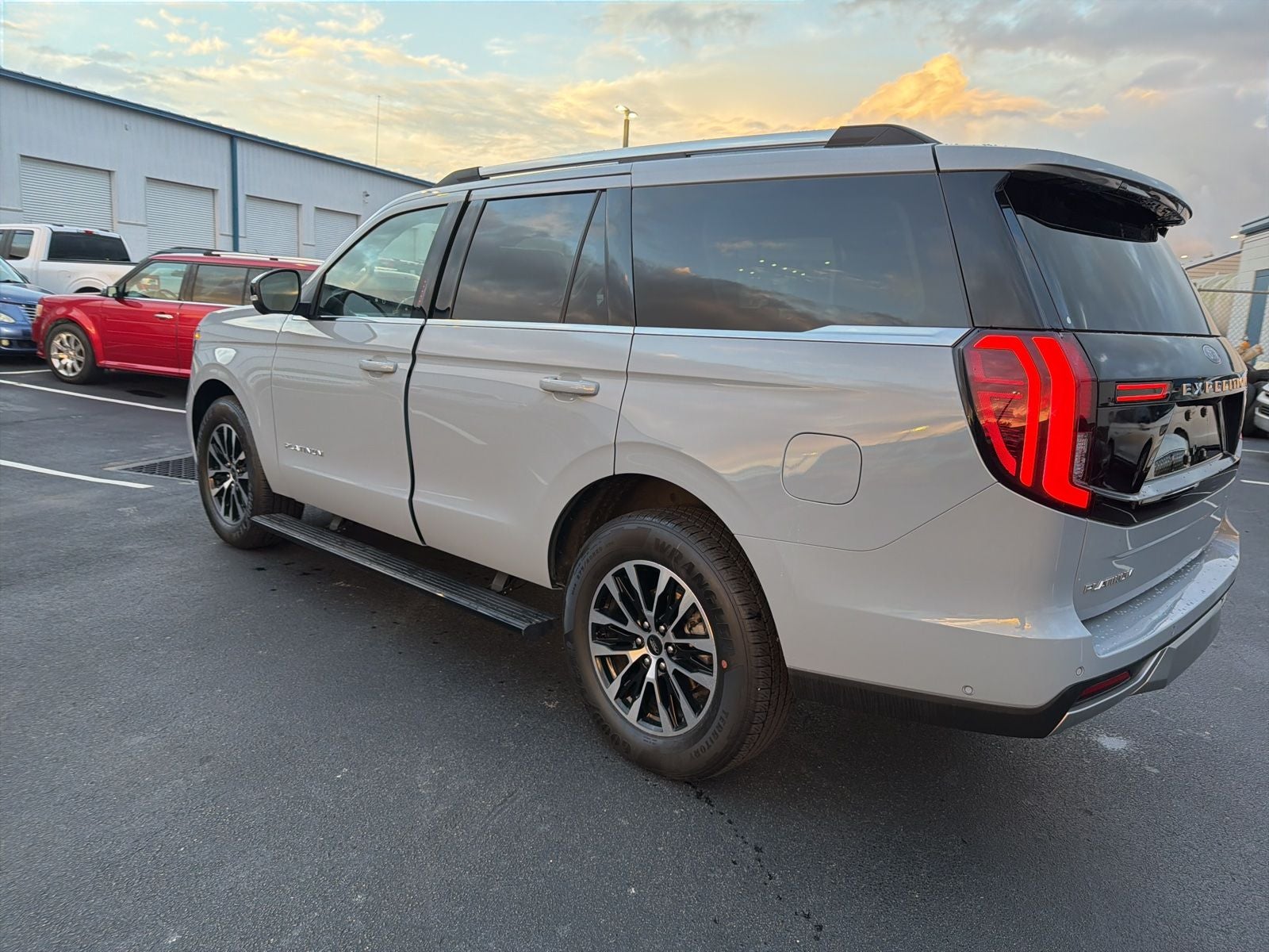 2025 Ford Expedition Platinum