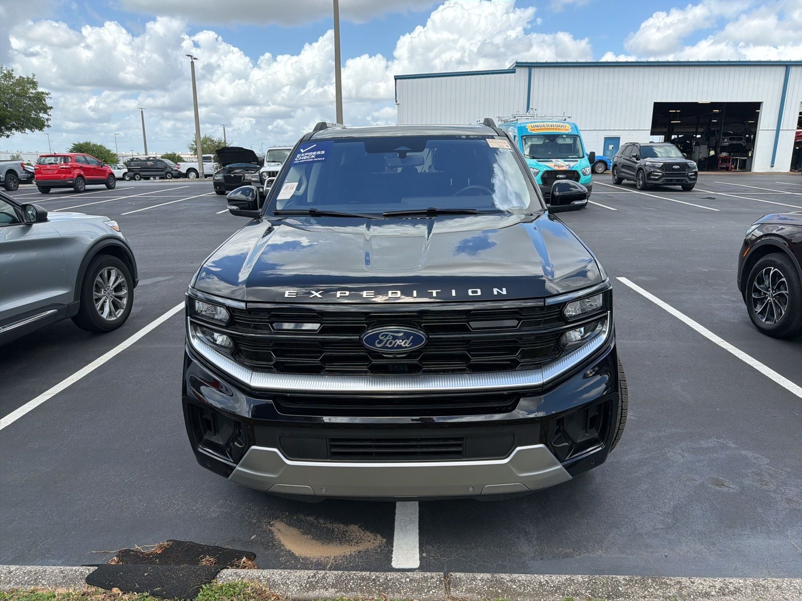 2025 Ford Expedition Platinum