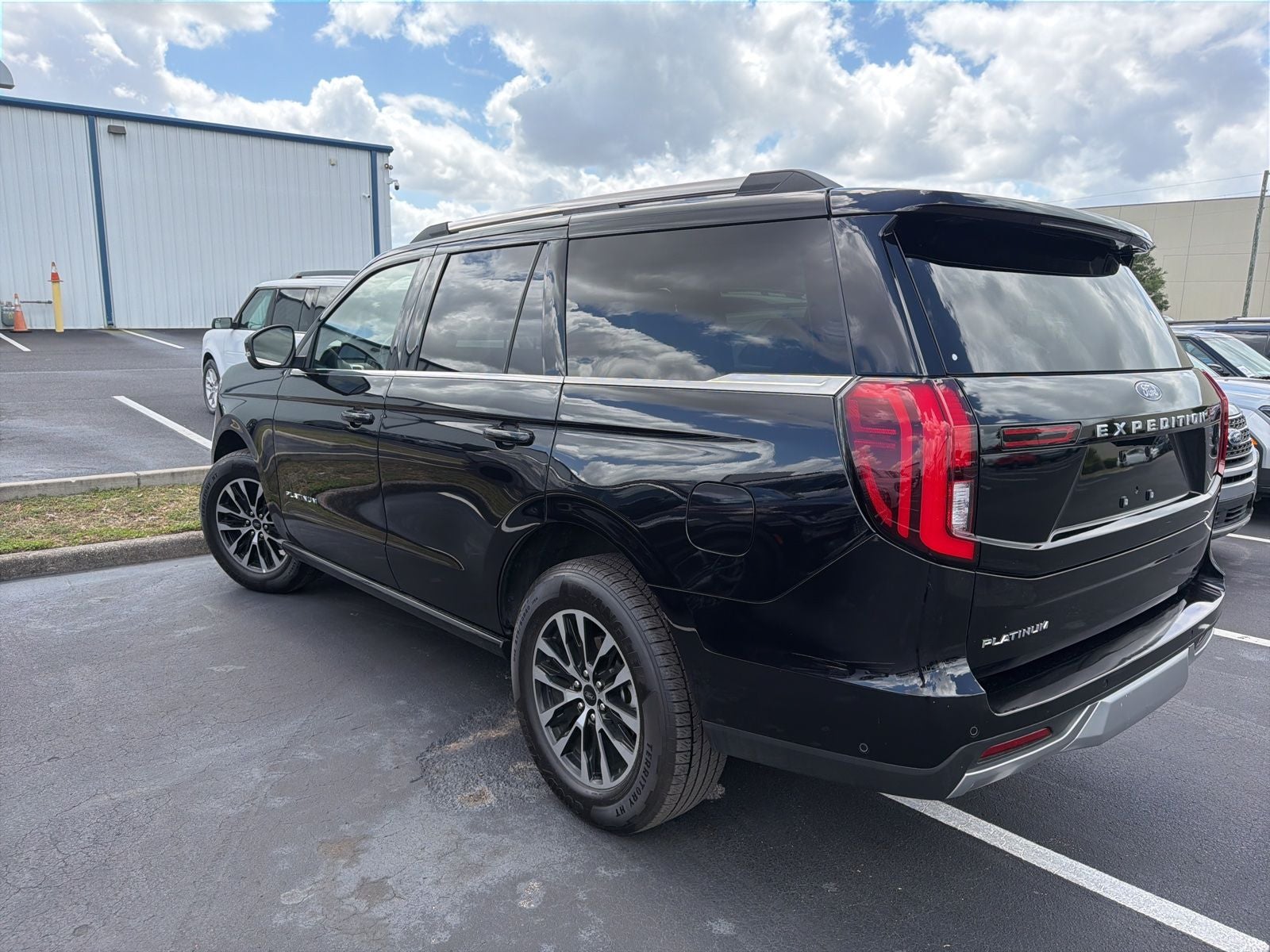 2025 Ford Expedition Platinum