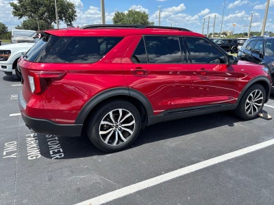 2022 Ford Explorer ST-Line