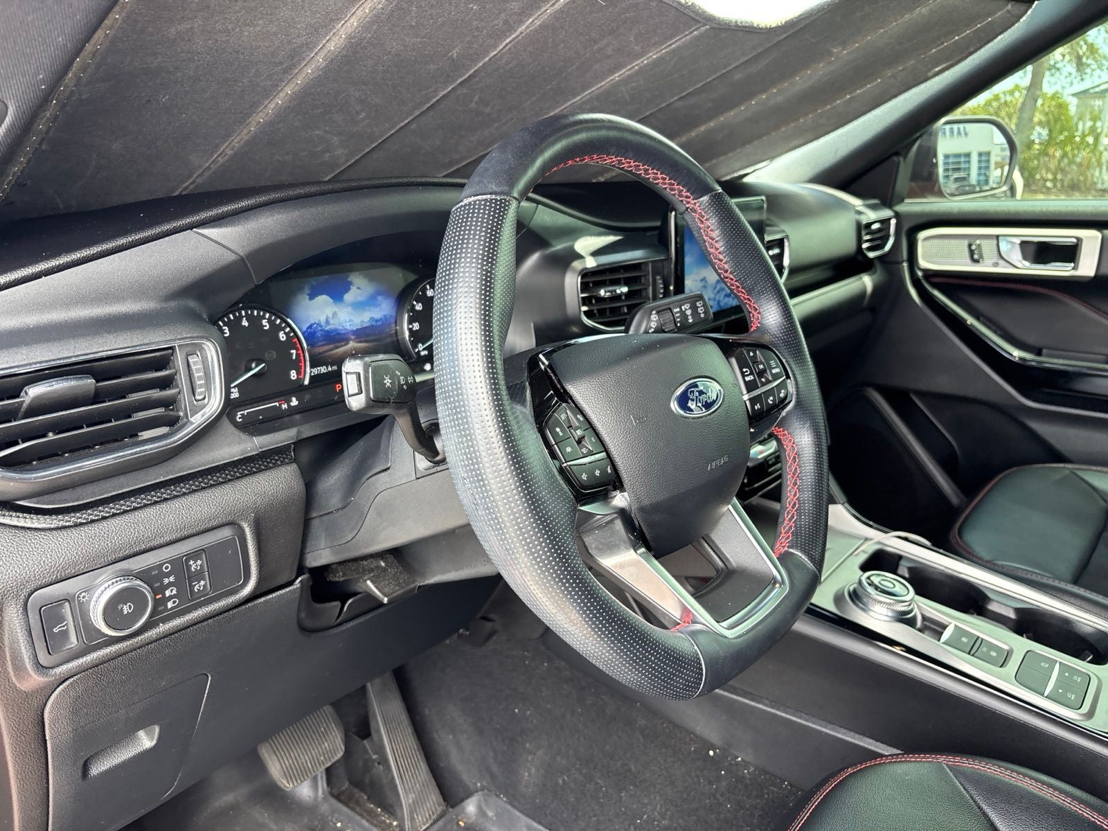 2022 Ford Explorer ST-Line