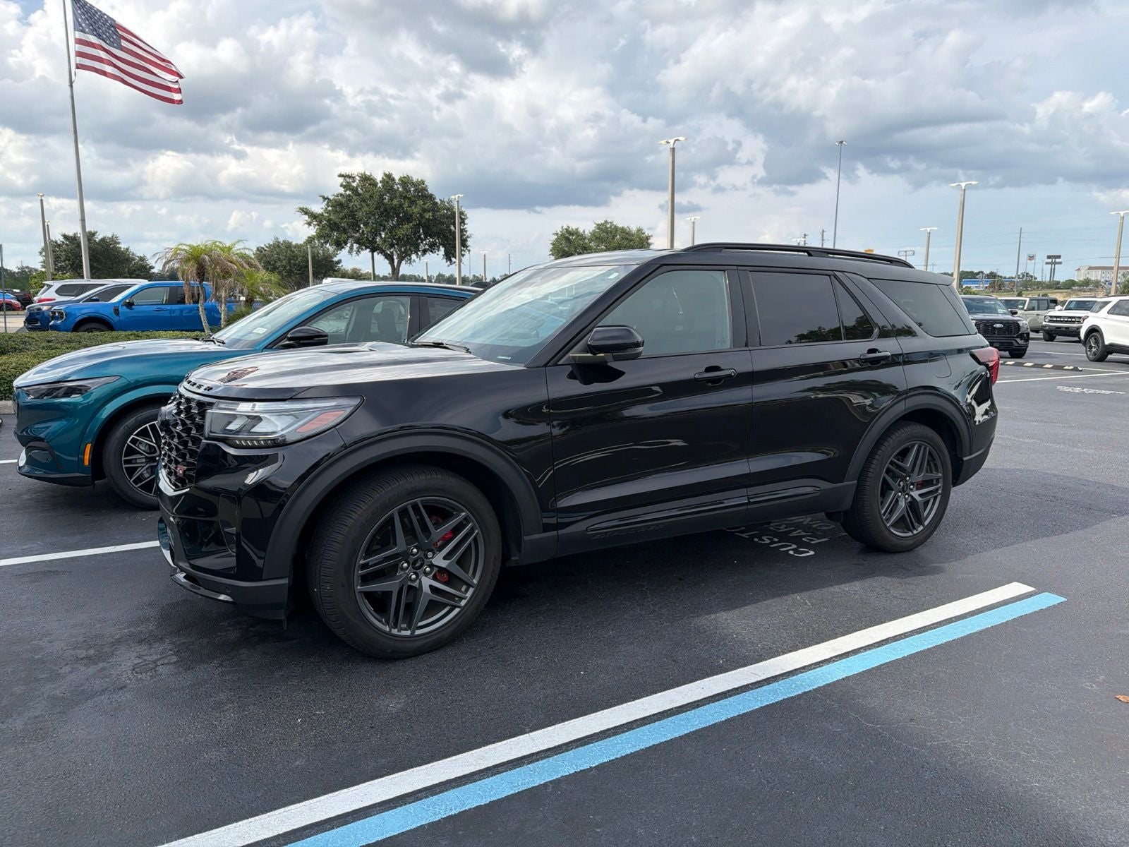 2025 Ford Explorer ST