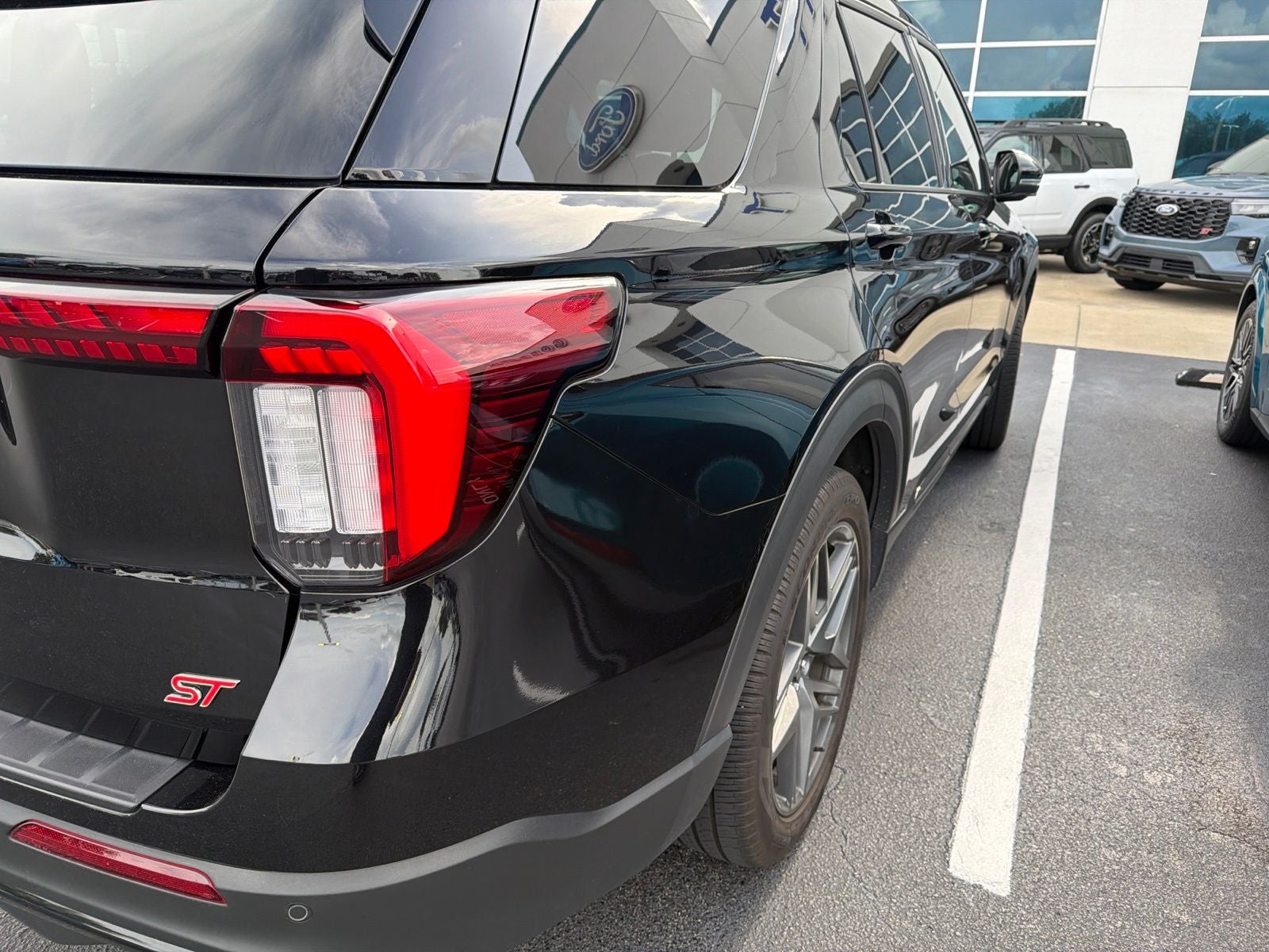 2025 Ford Explorer ST