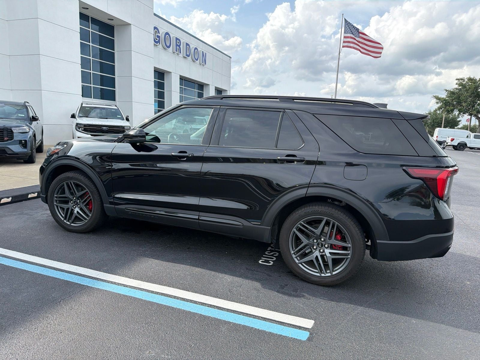 2025 Ford Explorer ST