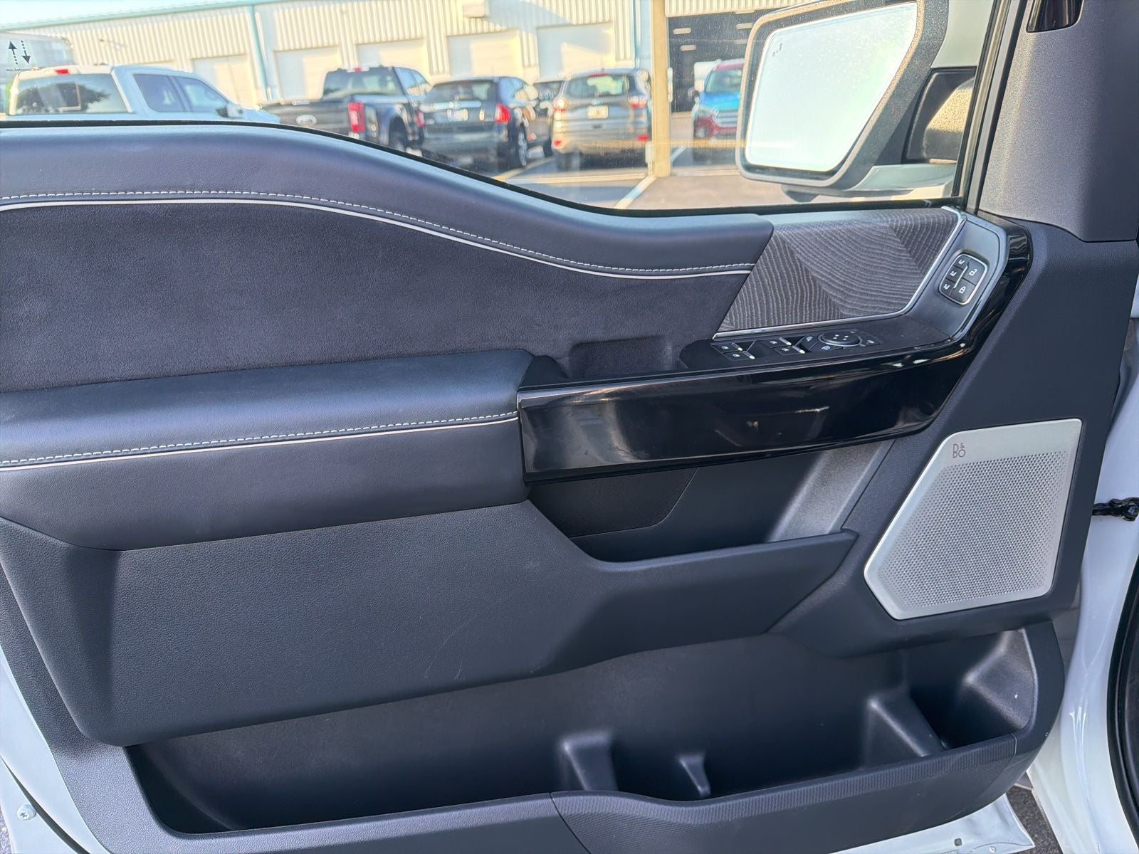 2023 Ford F-150 Lightning Platinum