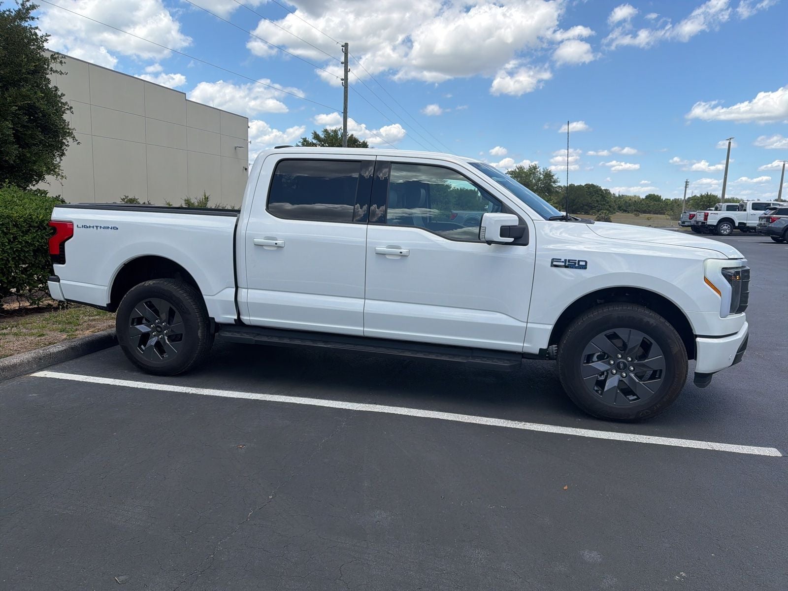 2024 Ford F-150 Lightning Lariat
