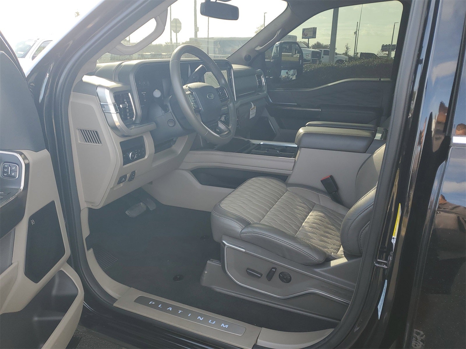 2025 Ford F-250SD Platinum