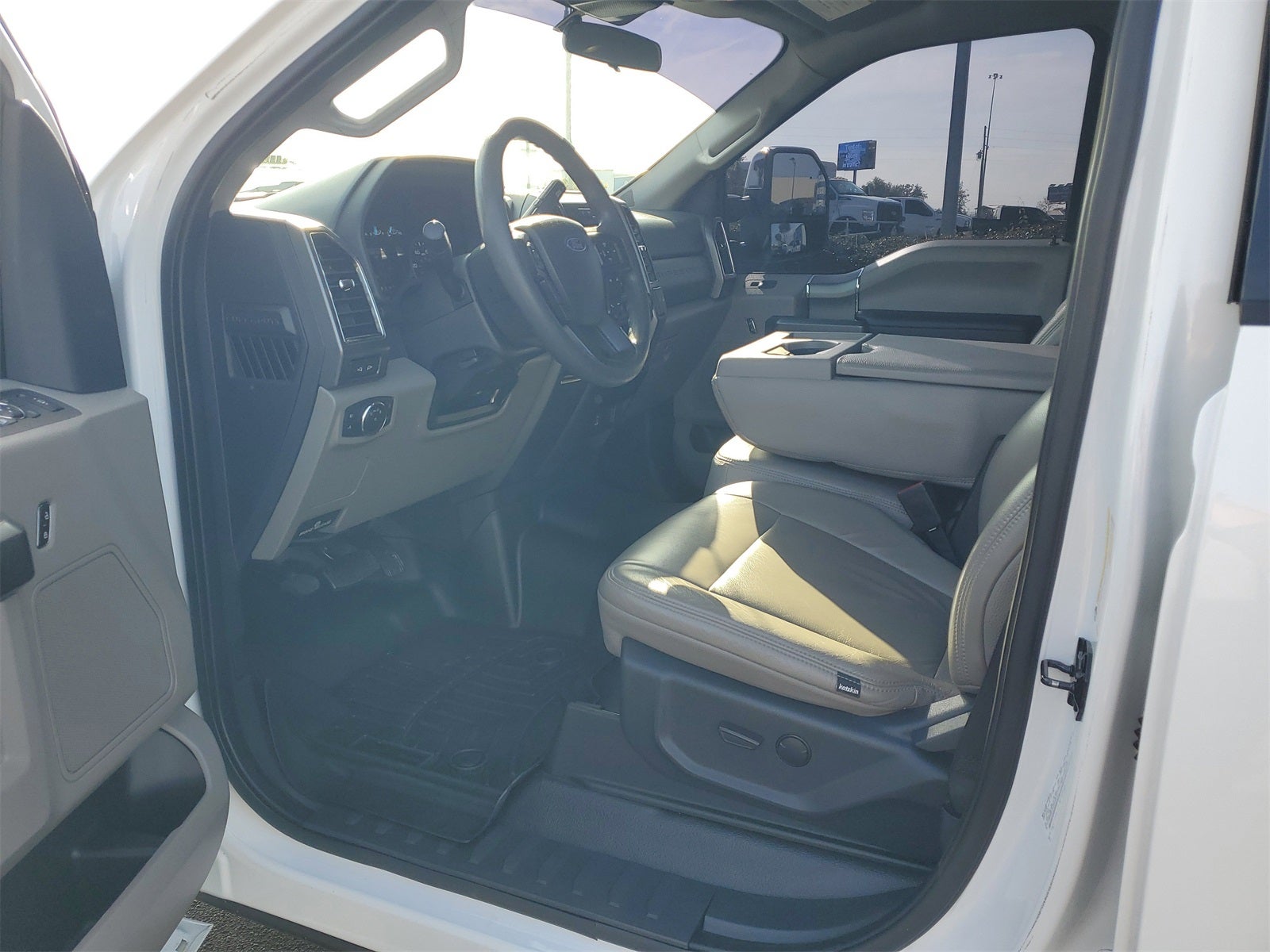 2022 Ford F-350SD XLT