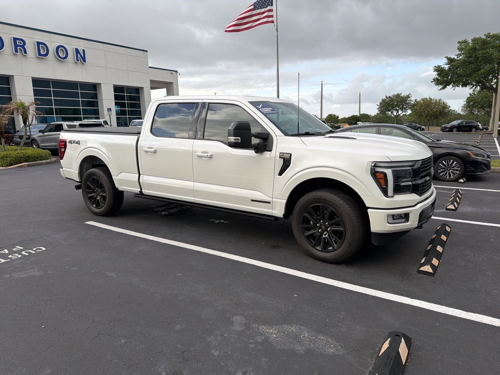 2025 Ford F-150 Platinum
