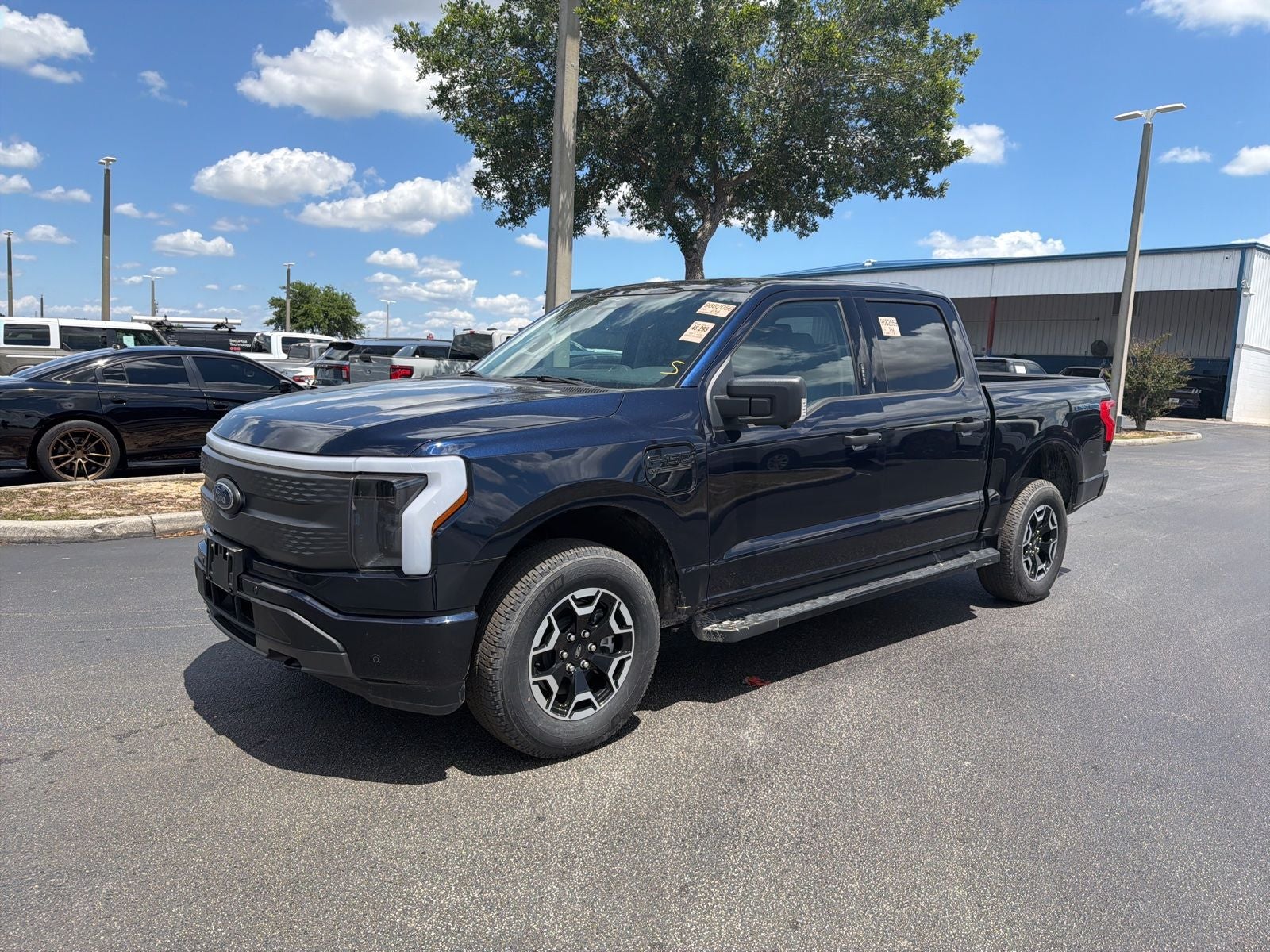 2023 Ford F-150 Lightning XLT