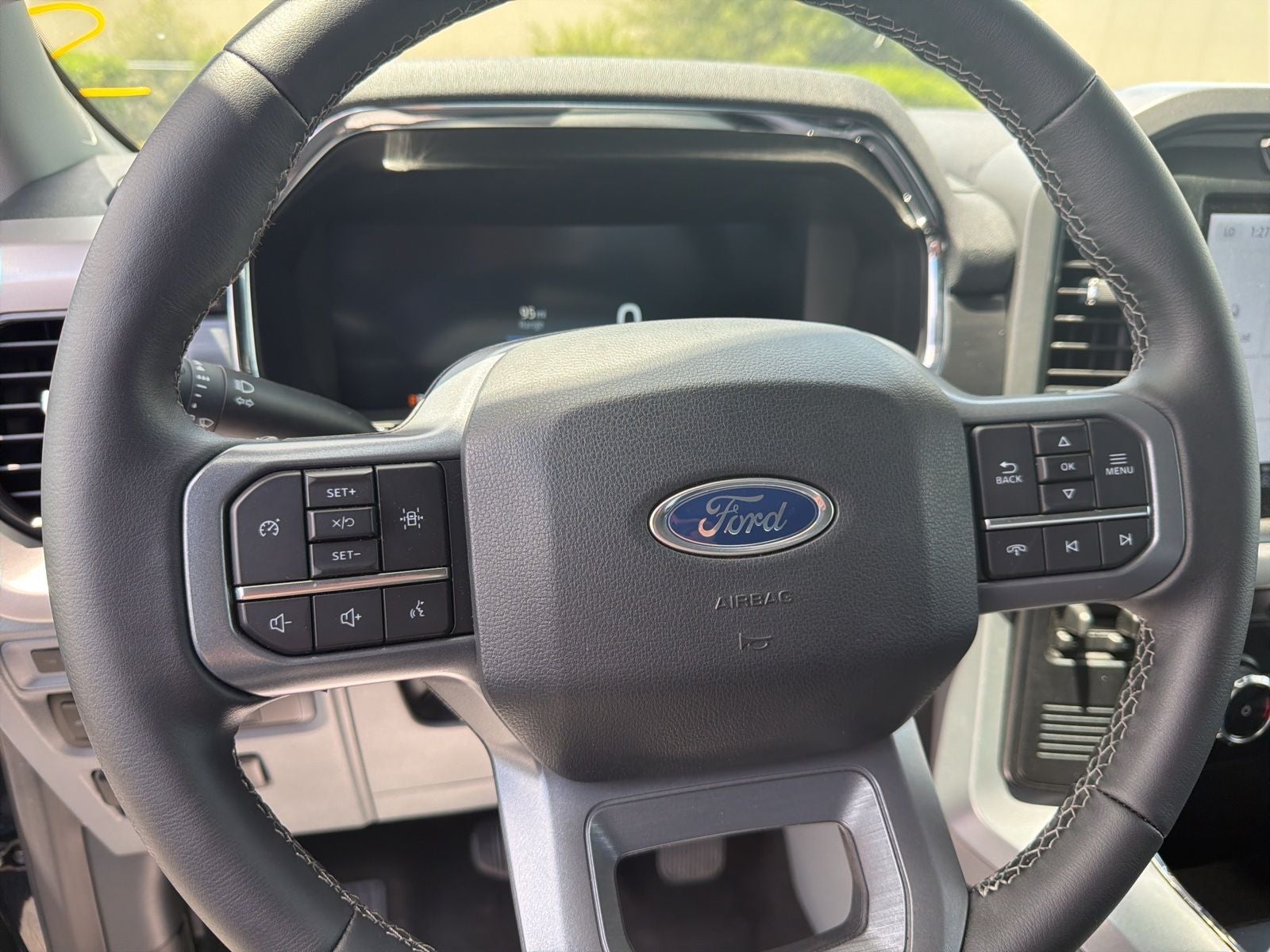 2023 Ford F-150 Lightning XLT