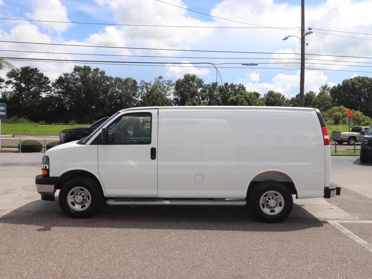 2025 Chevrolet Express 2500 Work Van Cargo