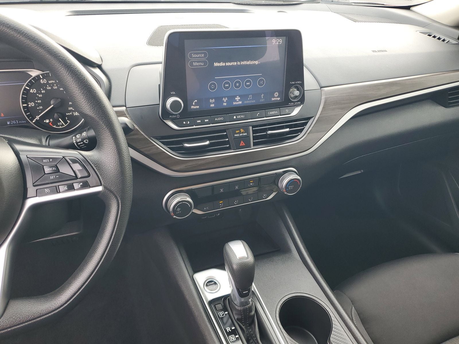 2025 Nissan Altima 2.5 SV