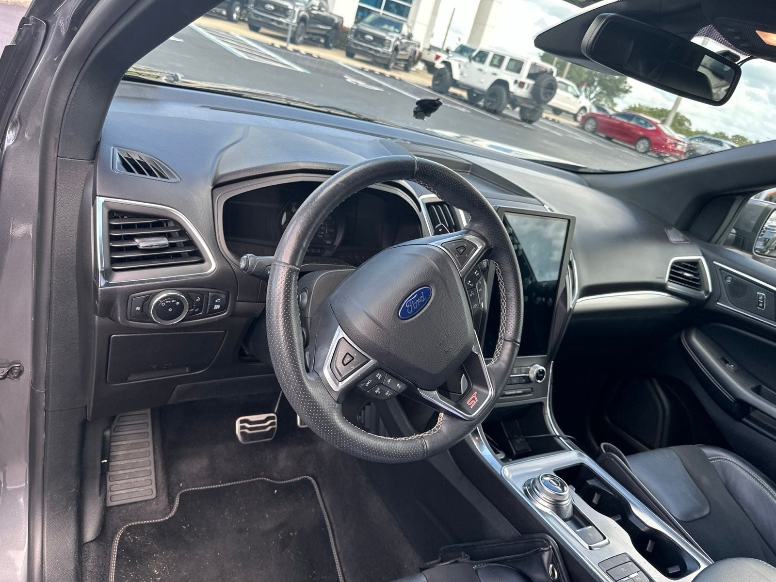 2024 Ford Edge ST