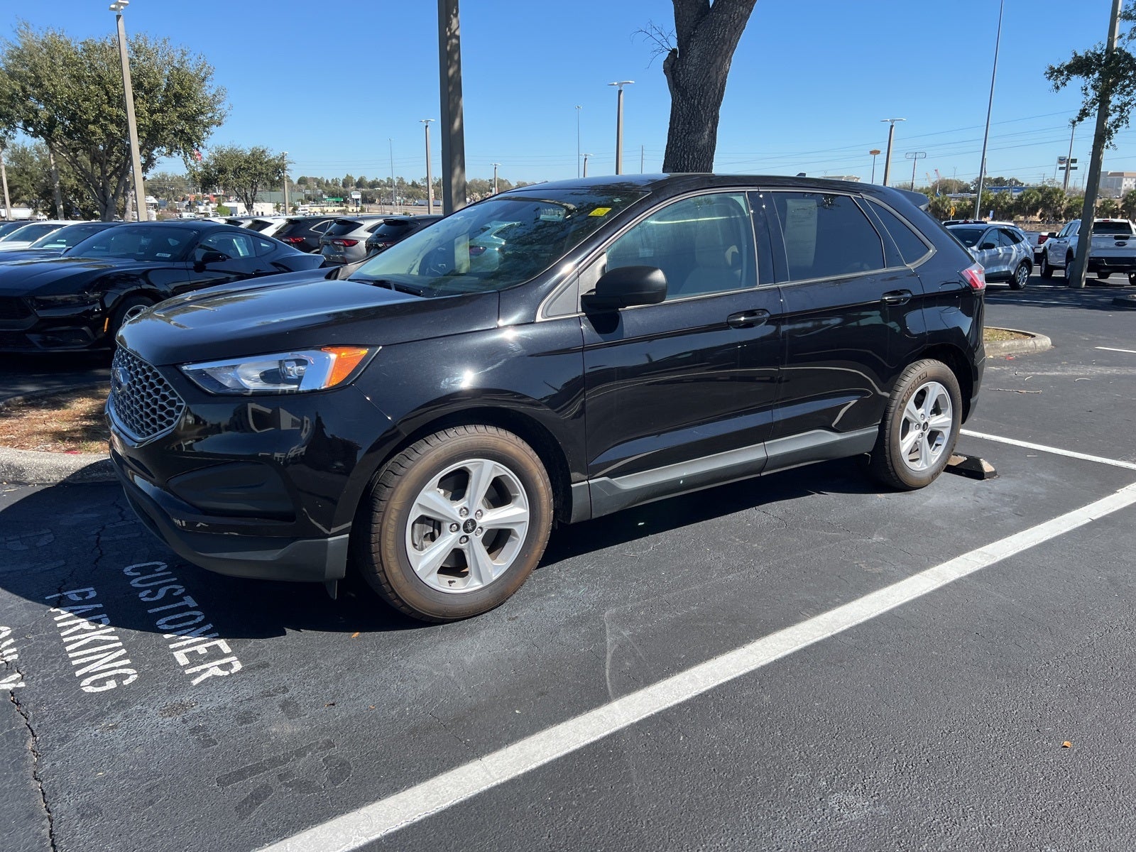 2024 Ford Edge SE