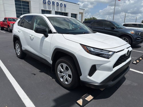 2025 Toyota RAV4 LE
