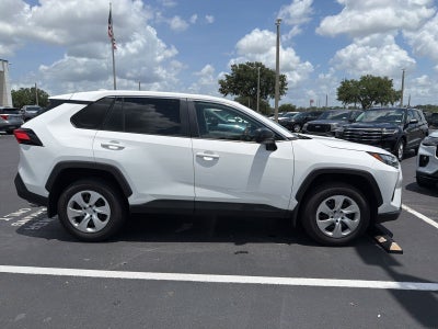 2025 Toyota RAV4 LE