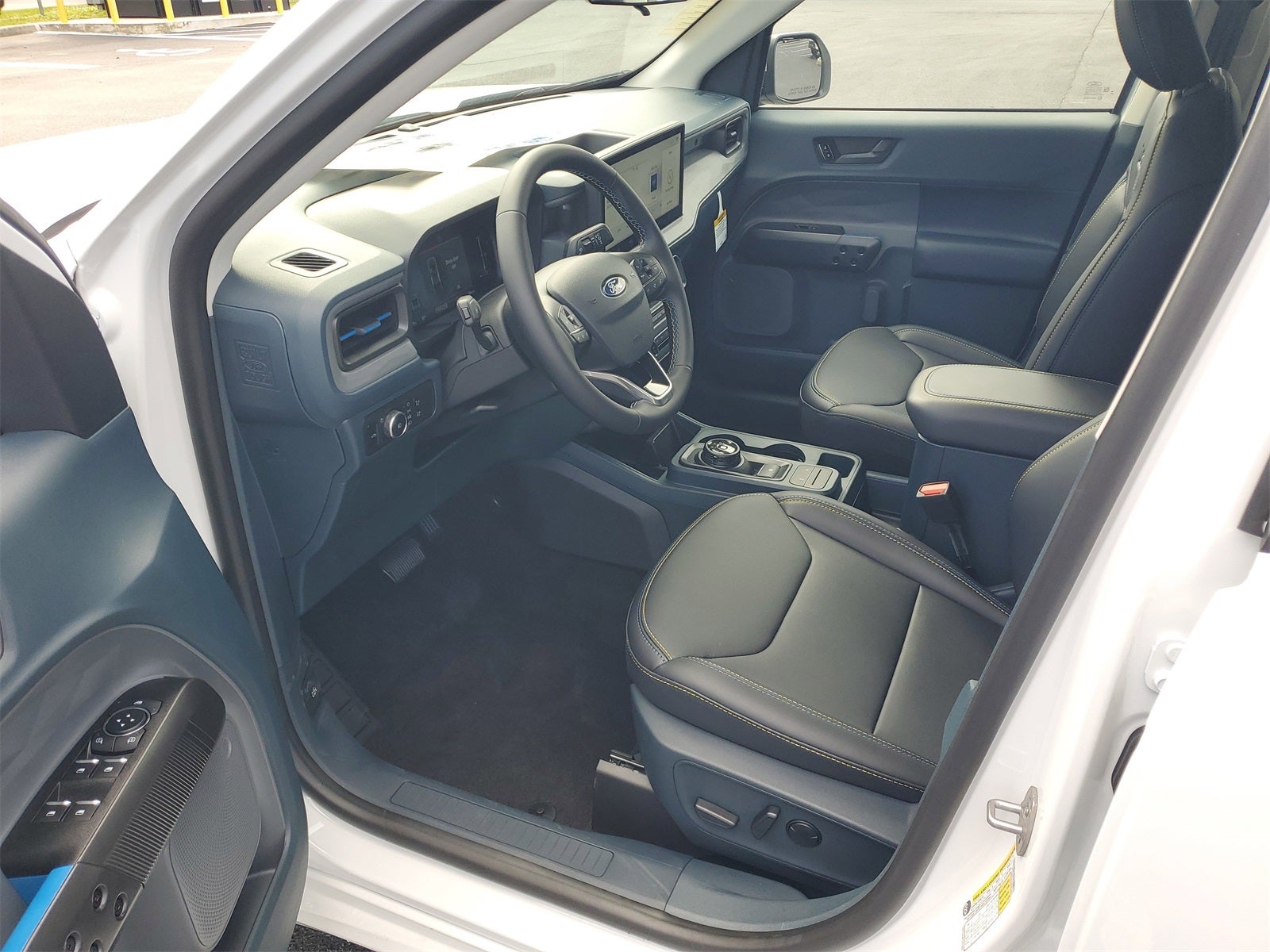 2025 Ford Maverick Lobo Standard