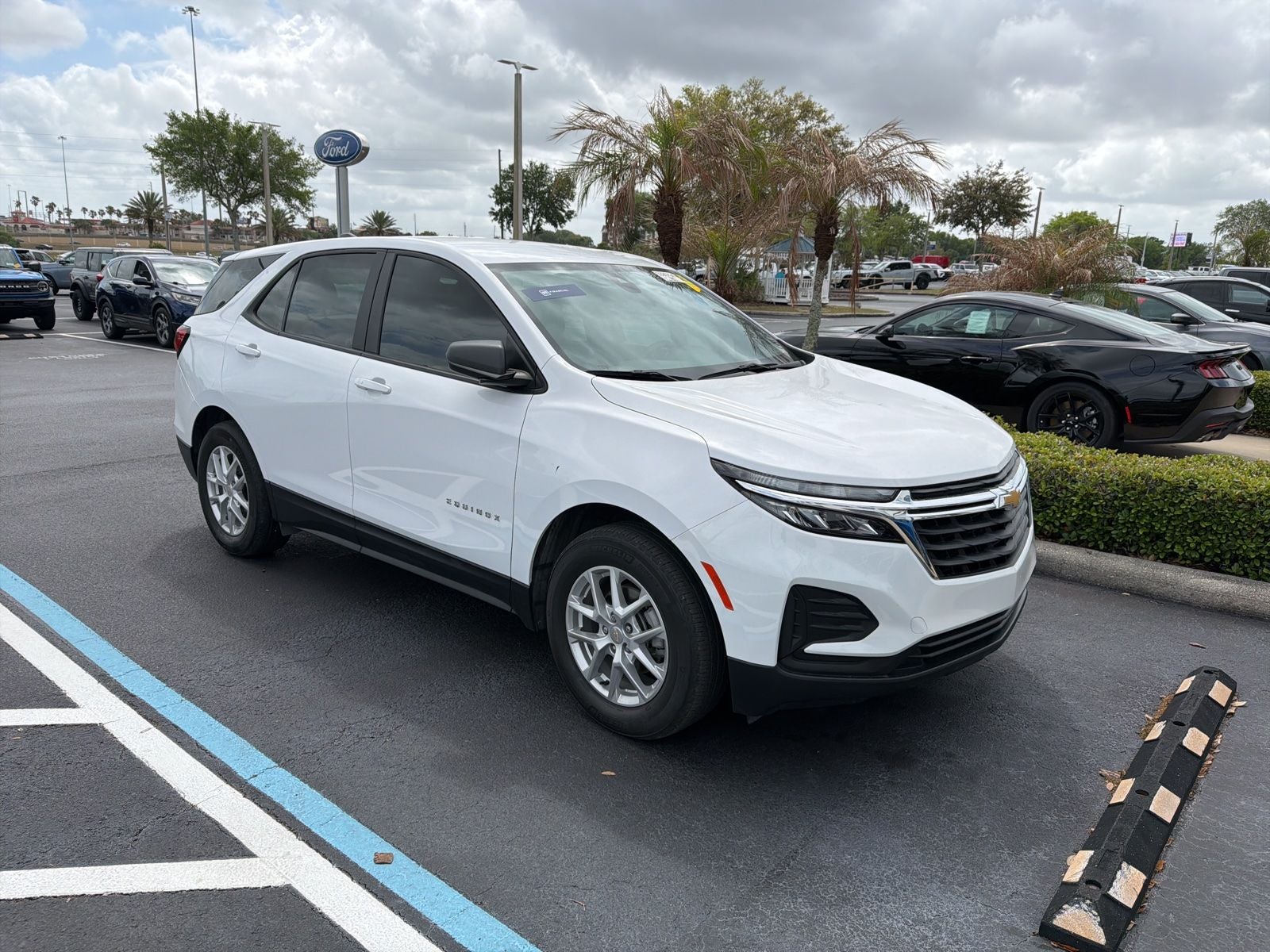 2024 Chevrolet Equinox LS