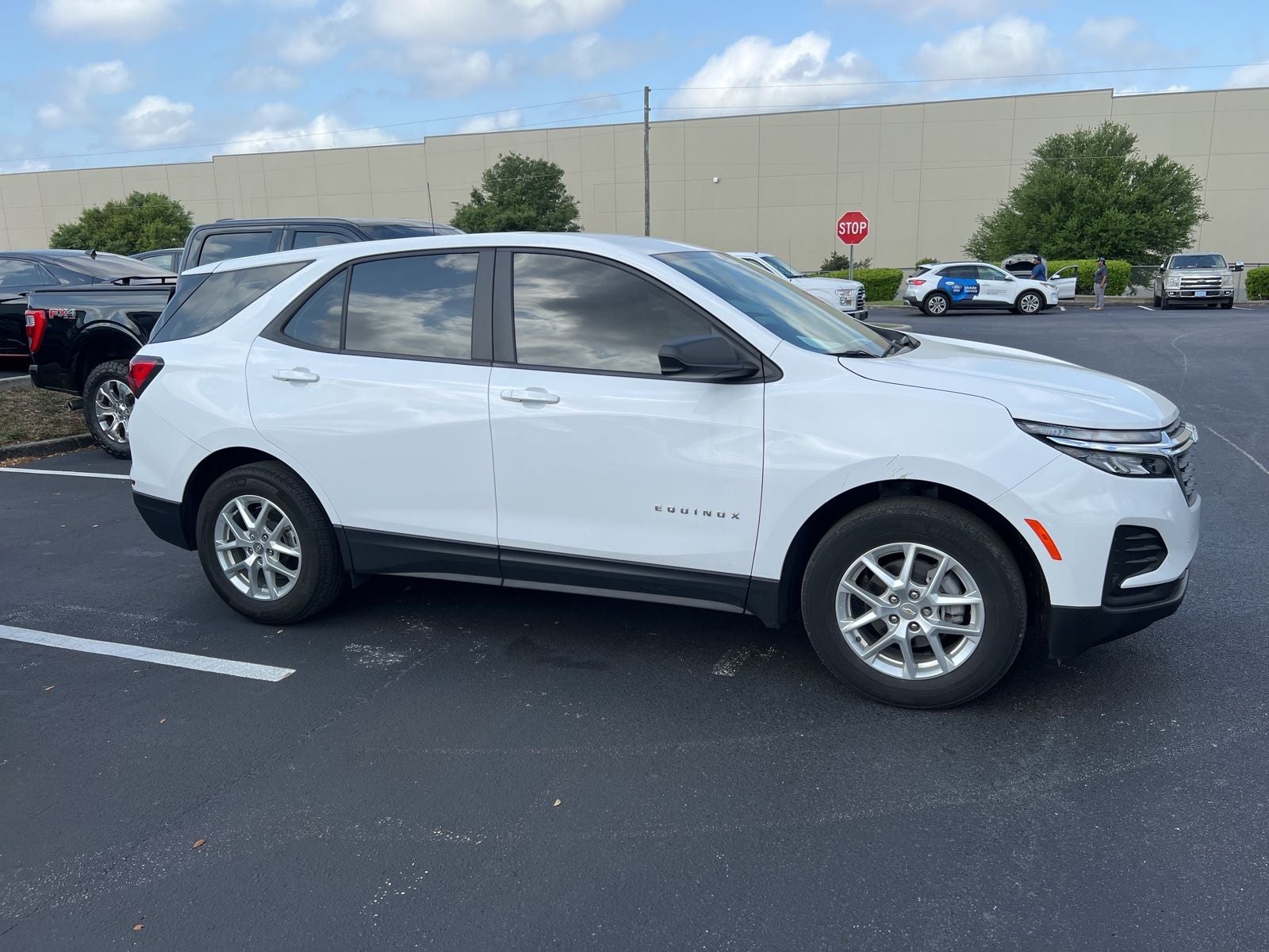 2024 Chevrolet Equinox LS