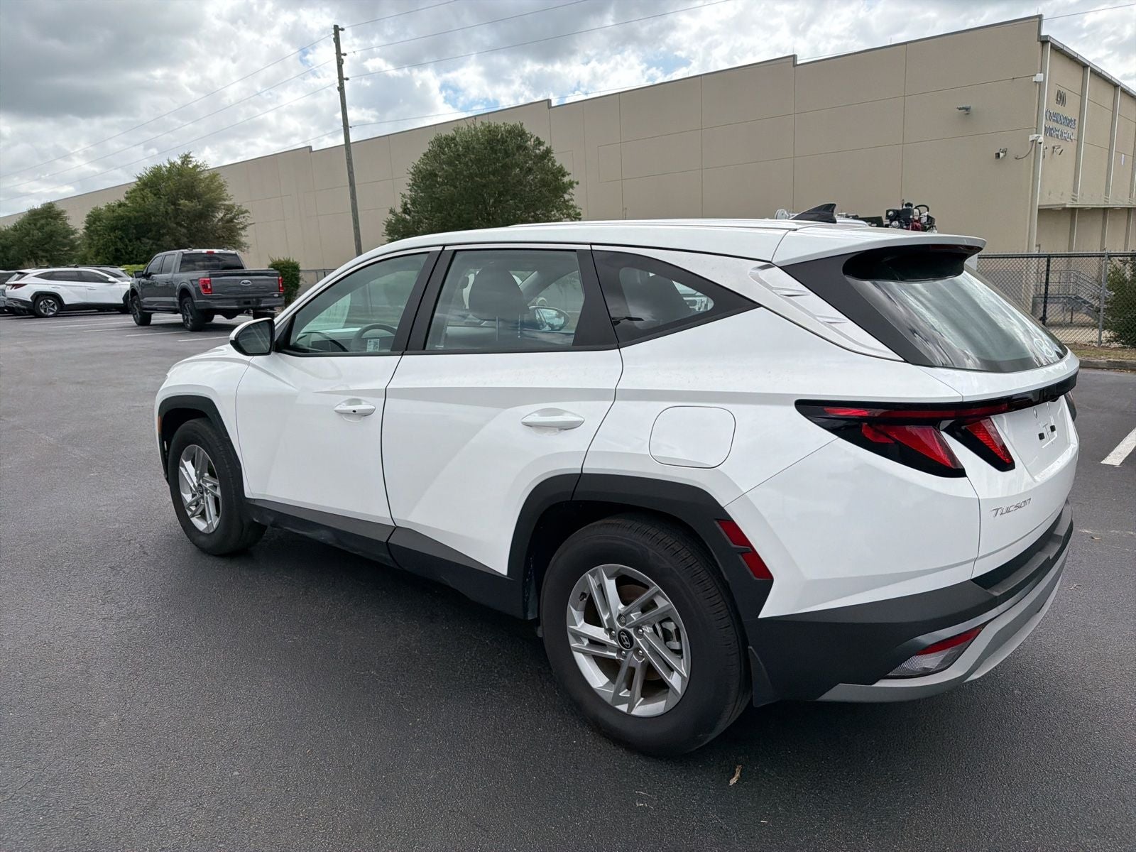 2025 Hyundai Tucson SE