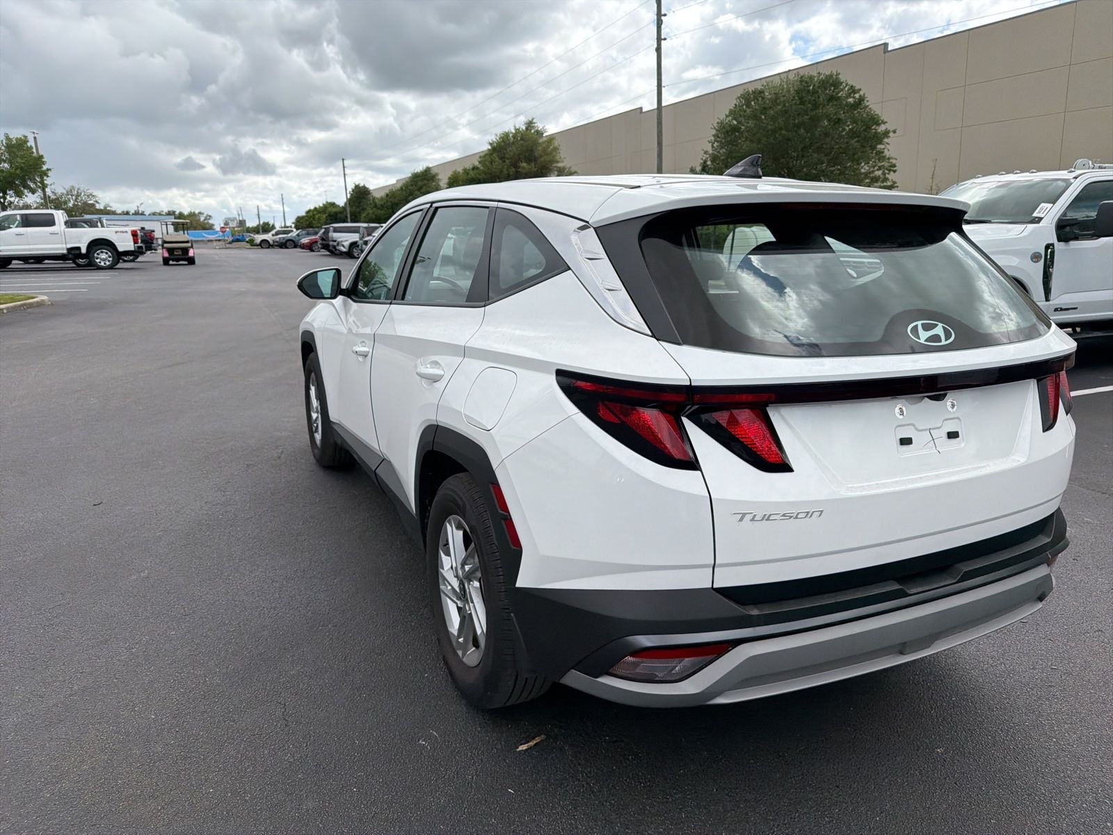 2025 Hyundai Tucson SE