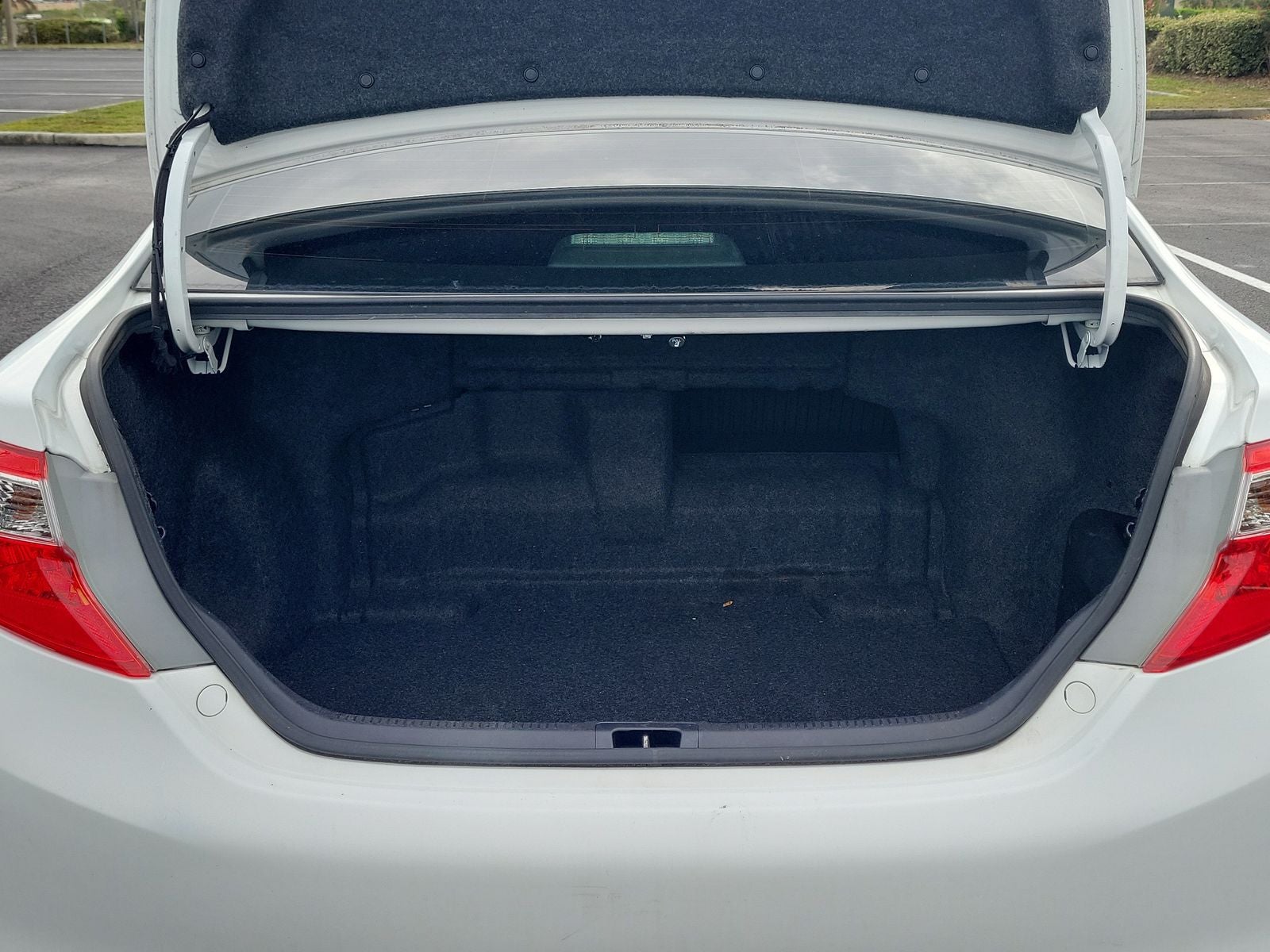 2014 Toyota Camry Hybrid SE Limited Edition