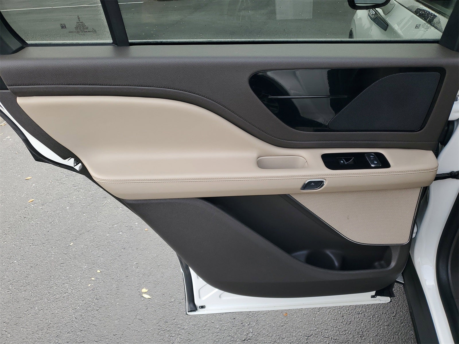 2023 Lincoln Aviator Standard