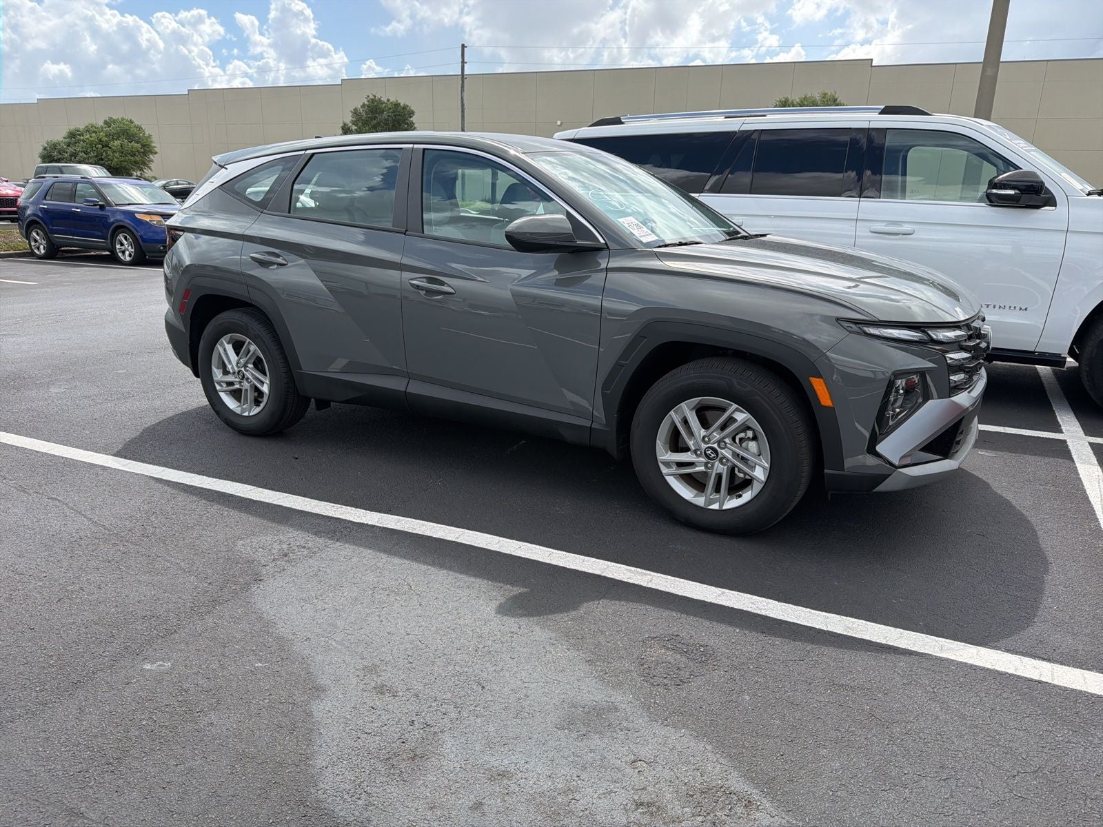 2025 Hyundai Tucson SE