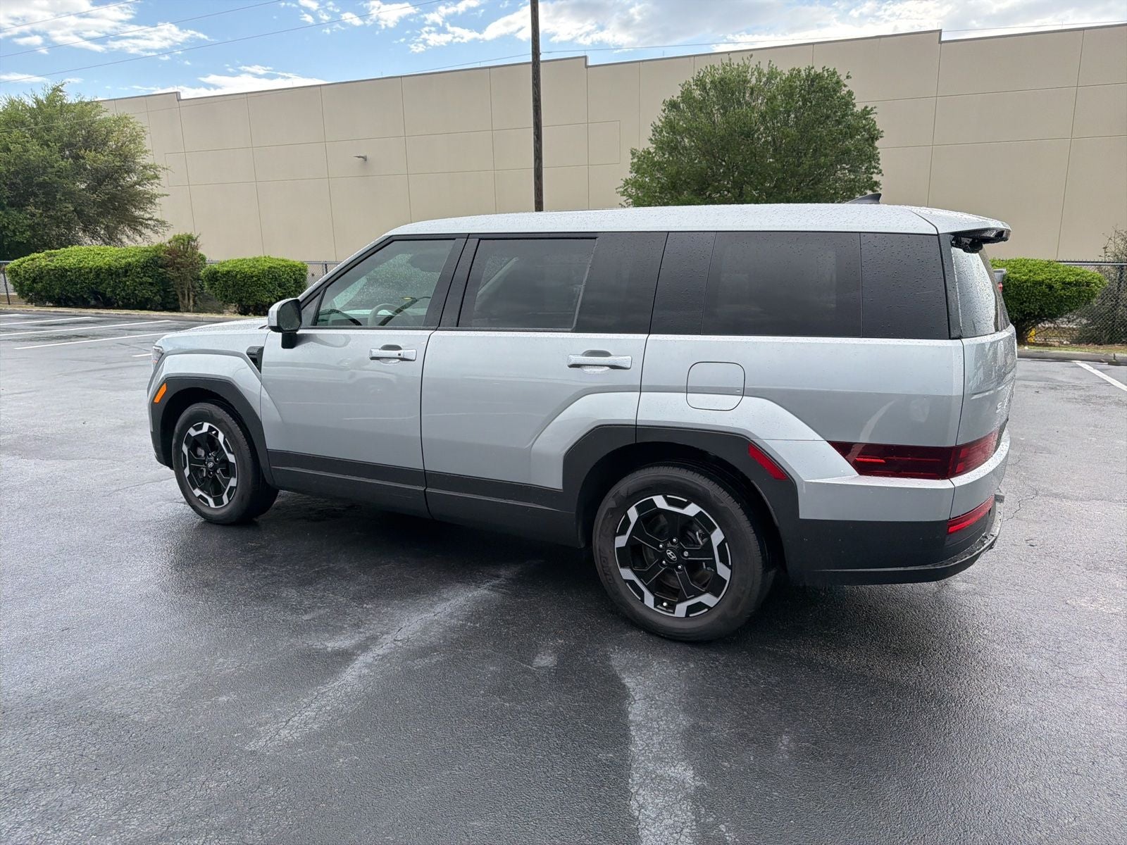 2026 Hyundai Santa Fe SE