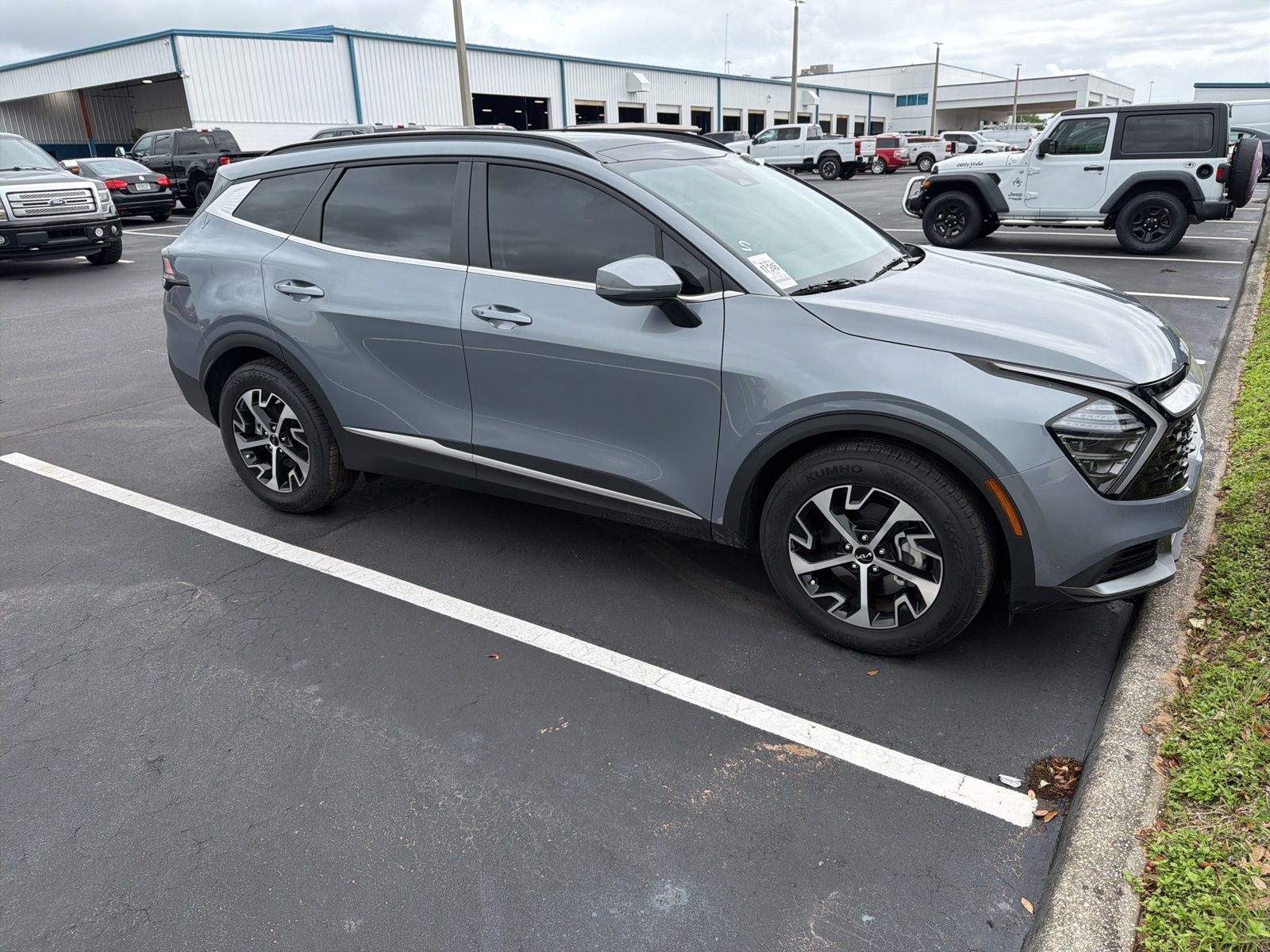 2025 Kia Sportage EX