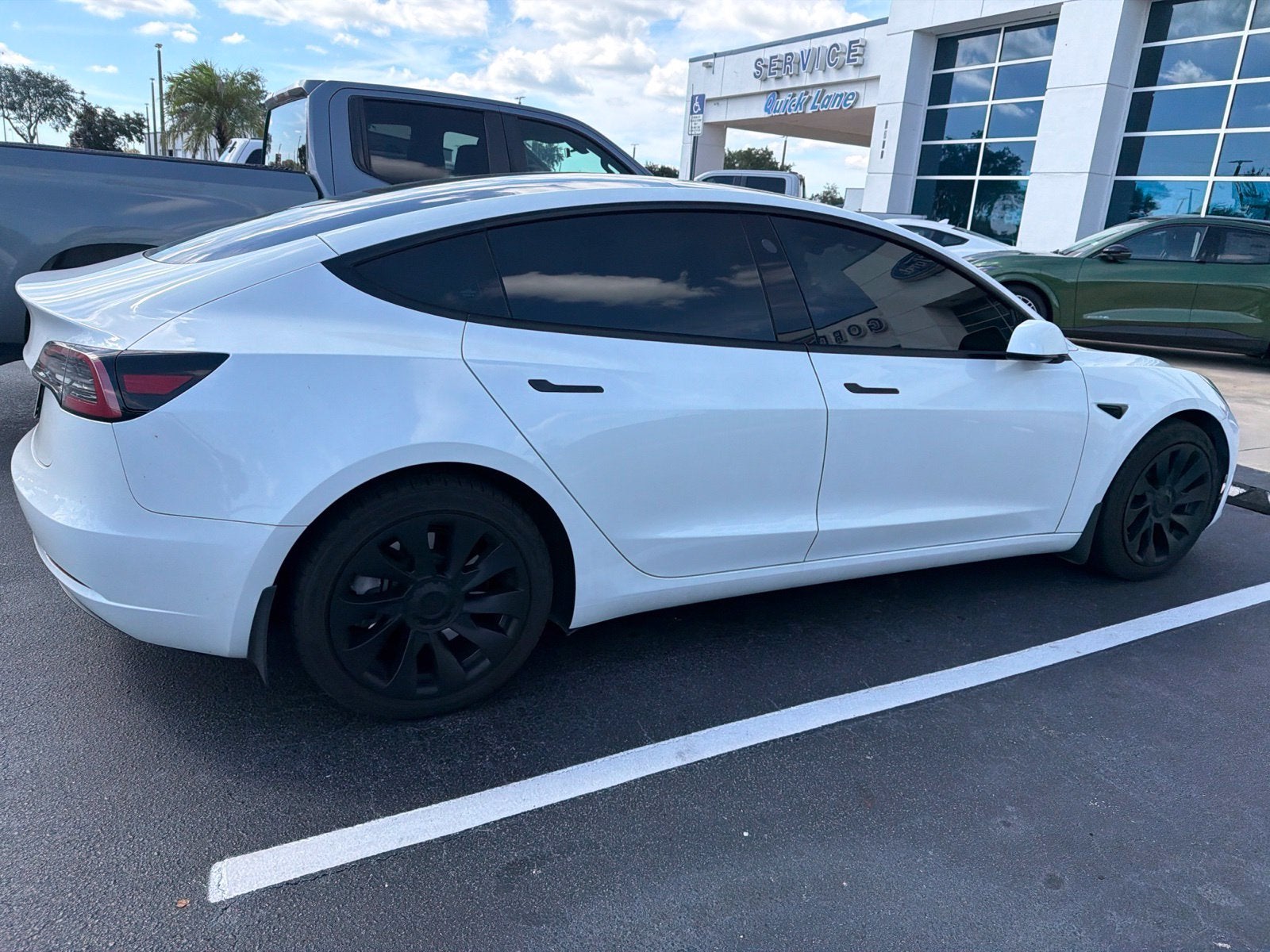 2023 Tesla Model 3 Base
