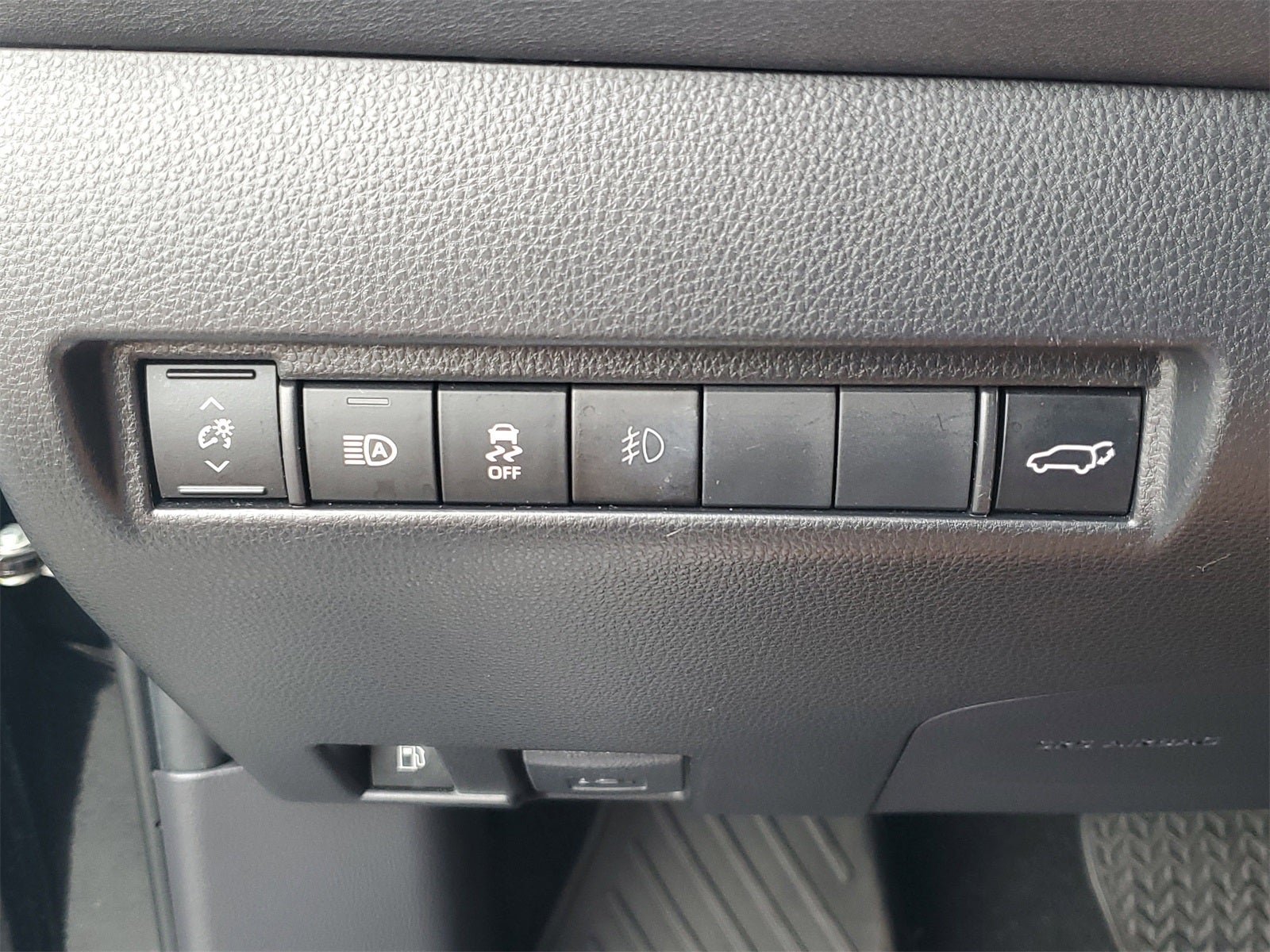 2022 Toyota Venza LE