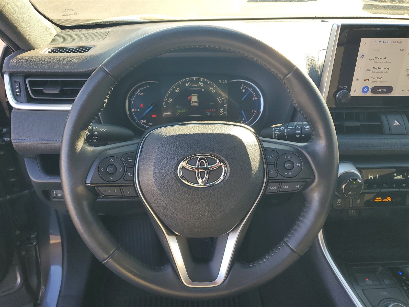 2024 Toyota RAV4 Hybrid SE