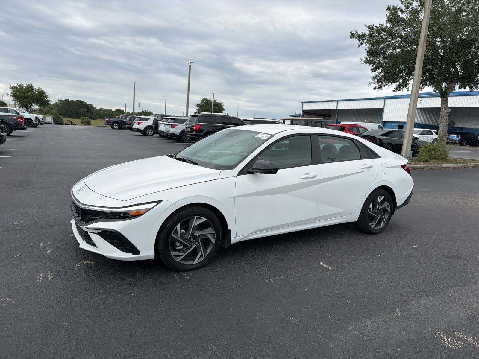 2025 Hyundai Elantra SEL Sport