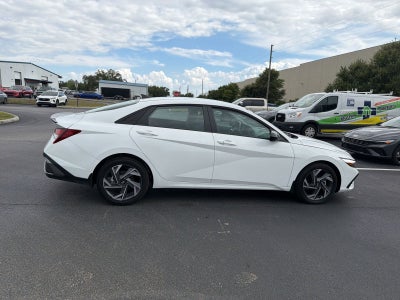 2025 Hyundai Elantra SEL Sport