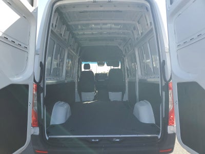 2024 Mercedes-Benz Sprinter 2500 Cargo 144 WB