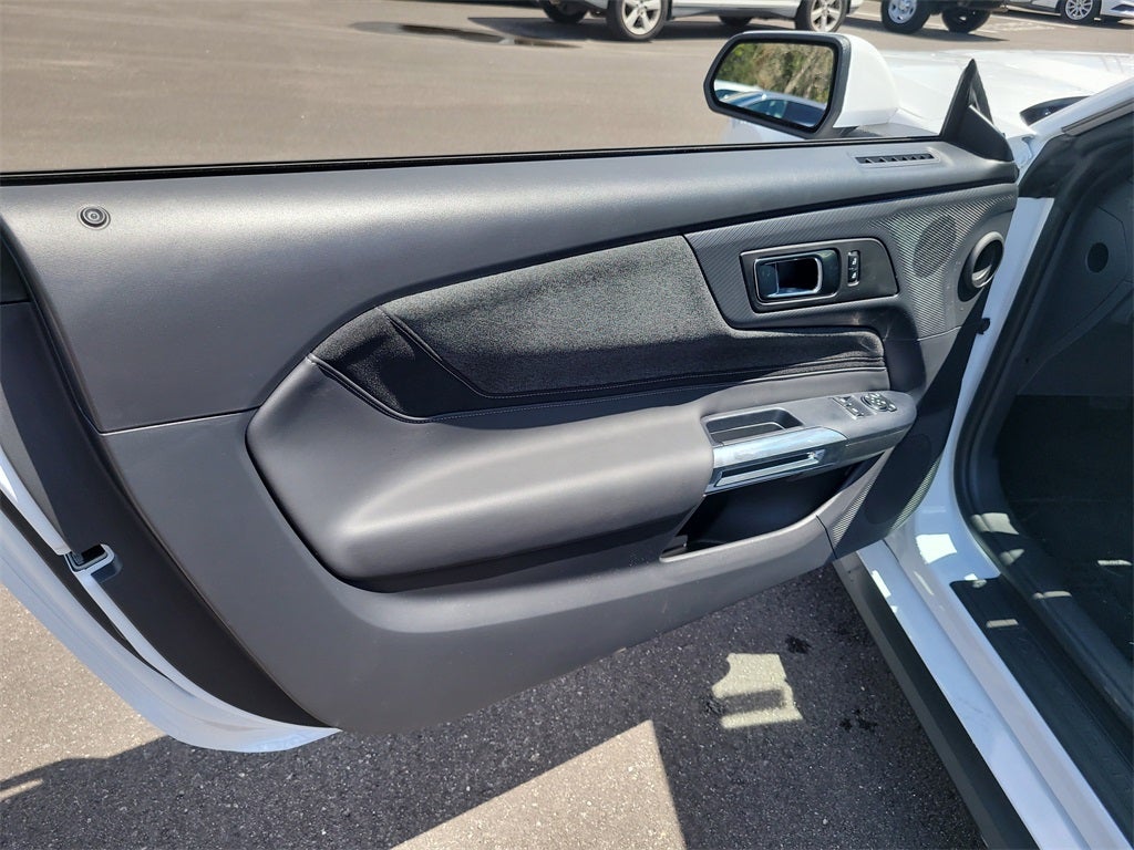 2025 Ford Mustang EcoBoost