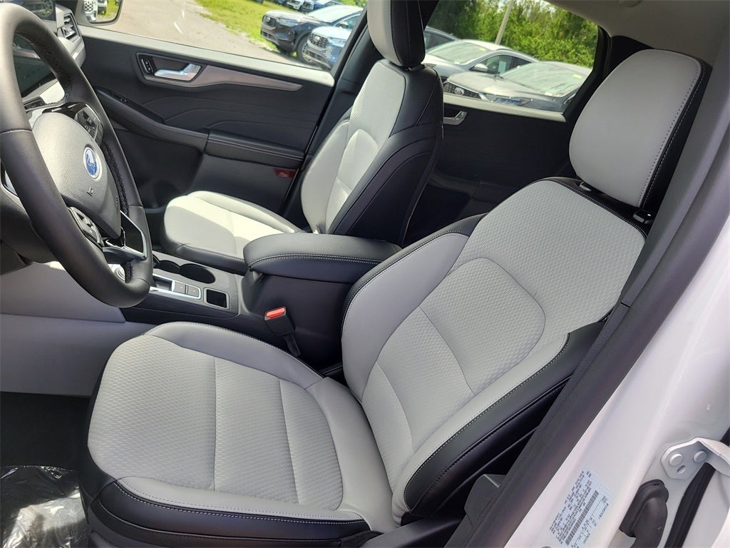 2025 Ford Escape Plug-In Hybrid Base