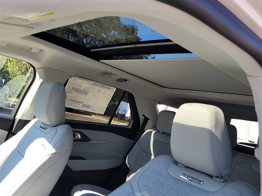 2025 Ford Explorer Platinum