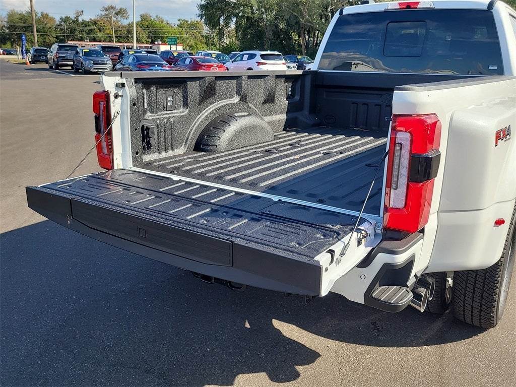 2026 Ford F-350SD Platinum DRW