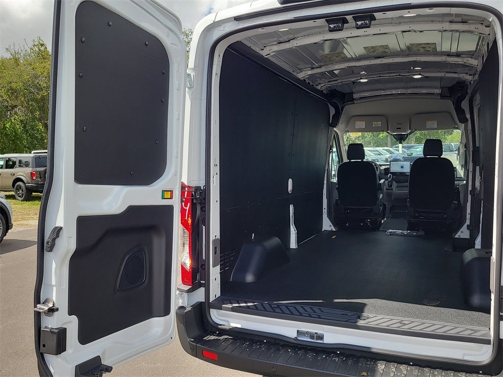 2025 Ford Transit-250 Base