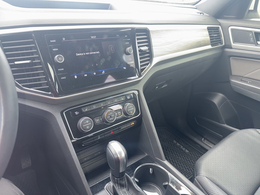 2023 Volkswagen Atlas Cross Sport 2.0T SE w/Technology