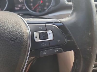 2017 Volkswagen Passat 1.8T SE