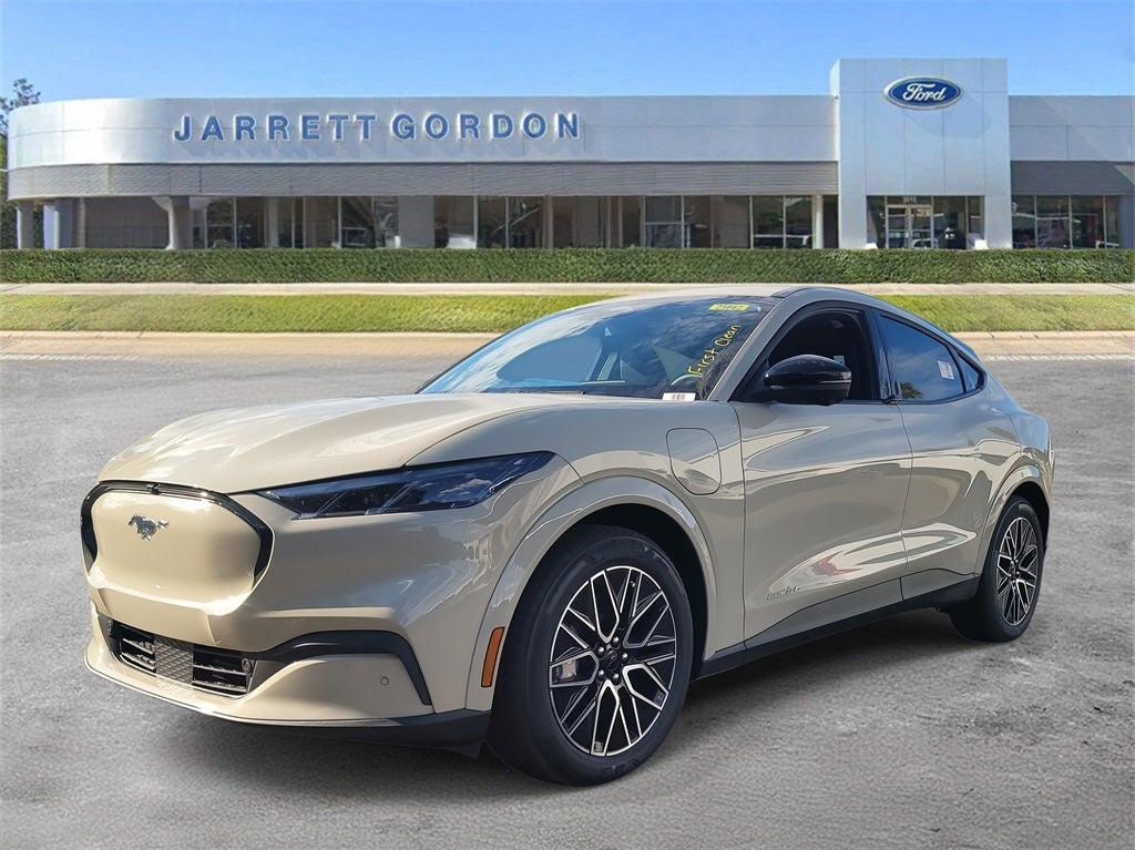 2025 Ford Mustang Mach-E Premium