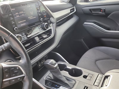 2021 Toyota Highlander LE