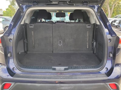 2021 Toyota Highlander LE